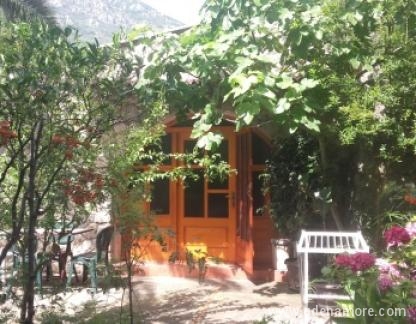 Апартаменти и стаи OKUKA, частни квартири в града &Scaron;u&scaron;anj, Черна Гора